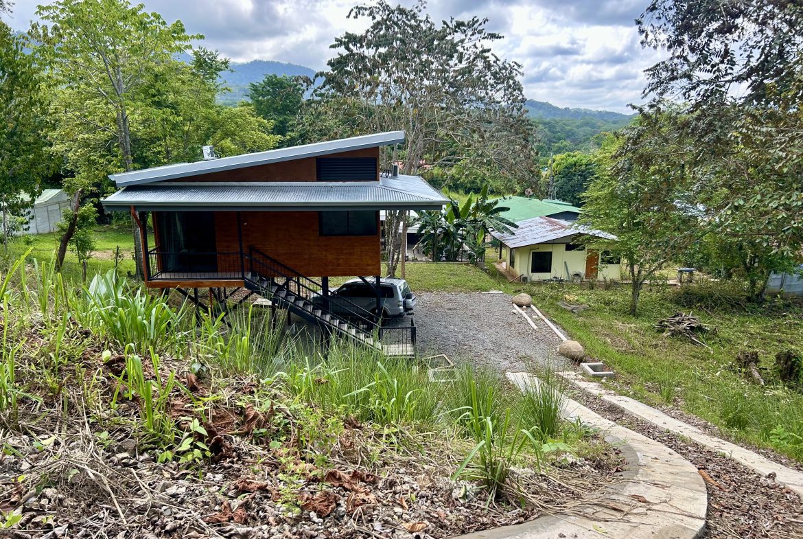 MOVE IN READY 2 BED HOME WITH NICE VIEW AND CLOSE TO BEACH – 0.12 ACRES, Uvita, Costa Rica — photo 3